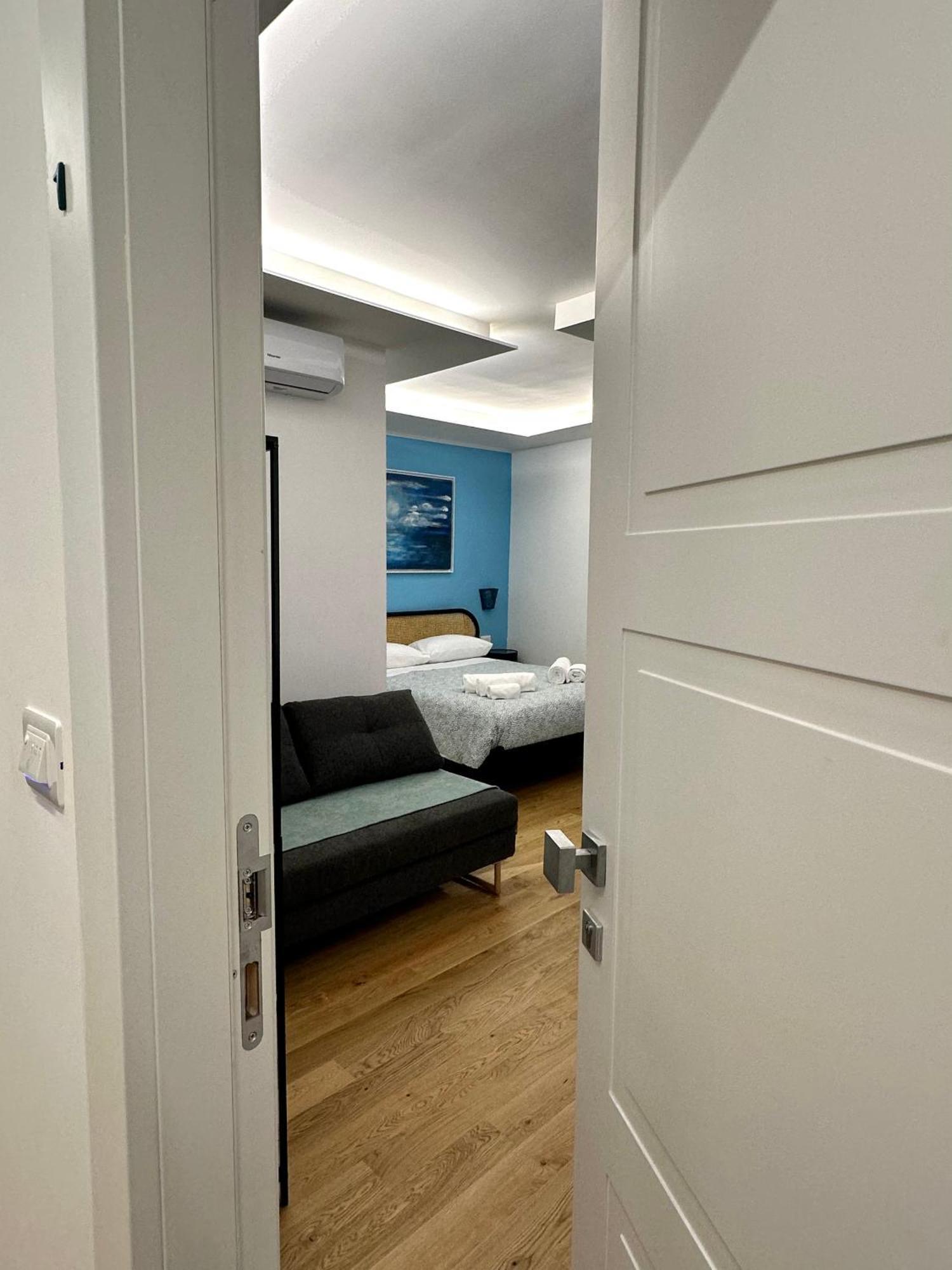 Santa Maria Maggiore Suite Naples Extérieur photo